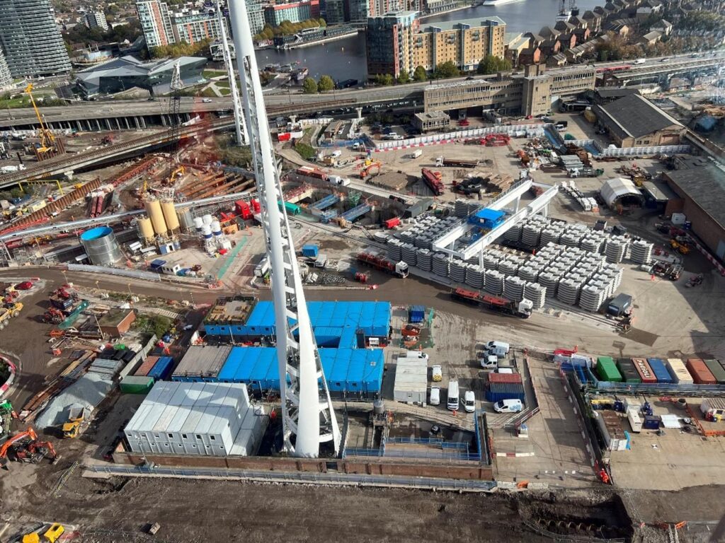 Dewatering London’s newest river crossing 1 Picture1